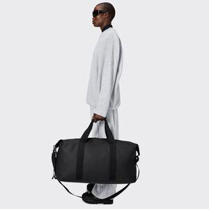 Rains Hilo Weekend Bag Large Black Duffle